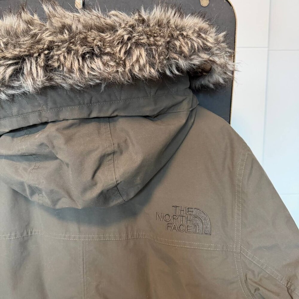 The North Face Men’s Down Parka (Size M) – Extreme Cold Weather Jacket - Picture 4 of 14
